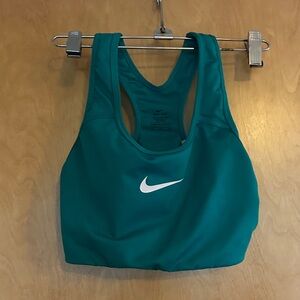 Nike Women's Vibrant Teal Sports Bra